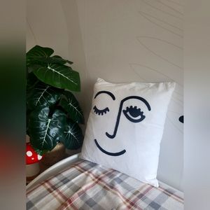 Winky Face Pillow Case